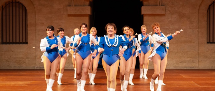 <p>MAJORETTES</p>