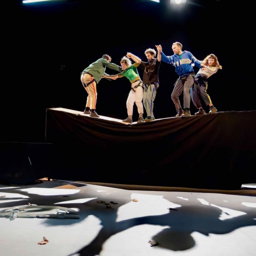 <p><strong>FRASQUES</strong></p>