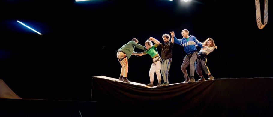 <p><strong>FRASQUES</strong></p>