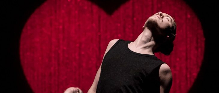 <p><strong>D’AMOUR</strong></p>