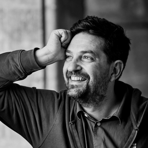 <p><strong>TIAGO RODRIGUES</strong></p>