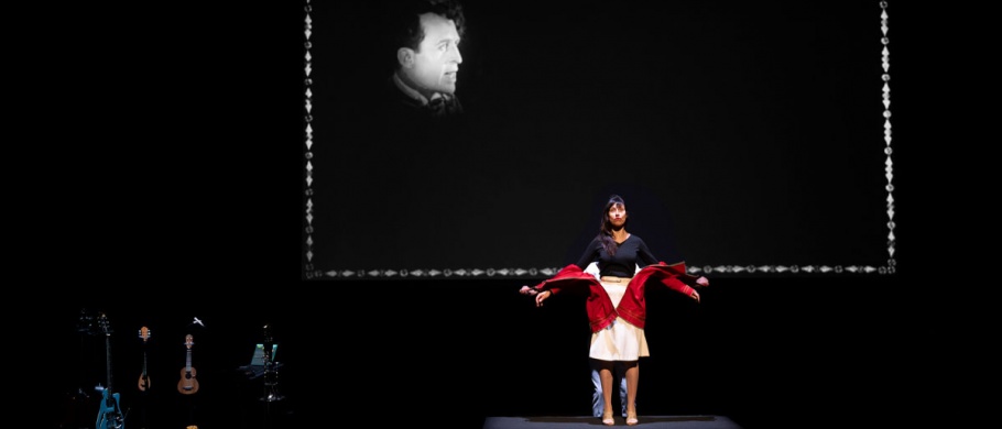 <p><strong>BRICOLO</strong></p>